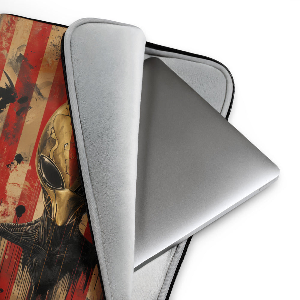 Alien Grunge Crackle Laptop Sleeve